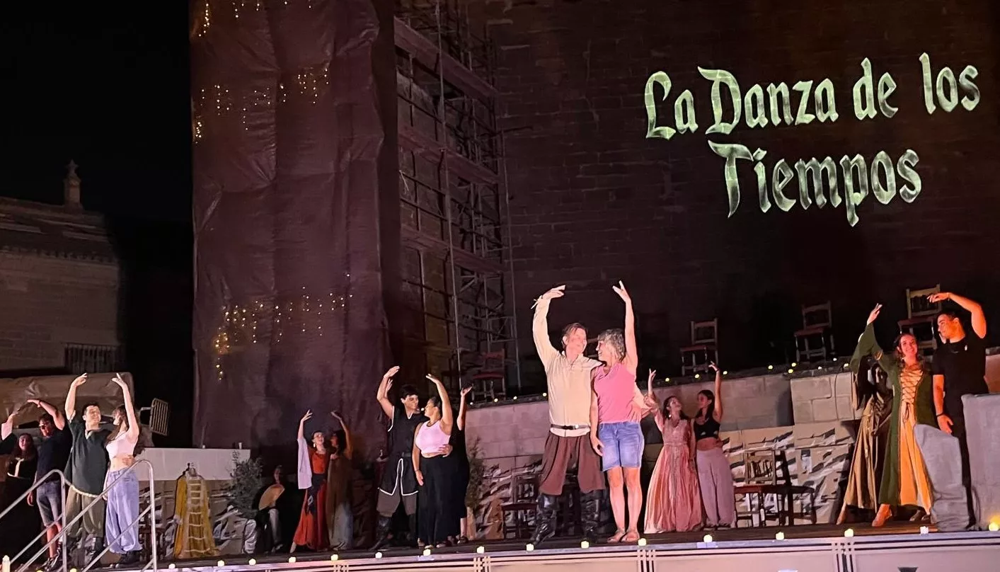 José Espinosa se despide de los escenarios con la magia de las "Danzas de Leyenda". Foto Mercedes Manterola