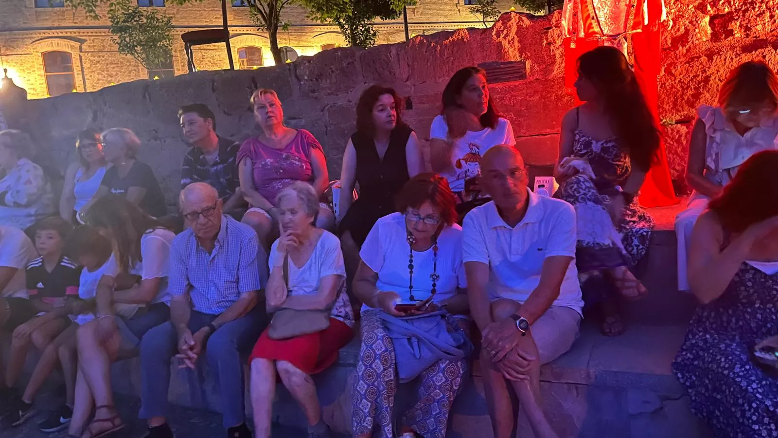 "La danza de los tiempos" de José Espinosa en la plaza General Alsina. Foto Mercedes Manterola