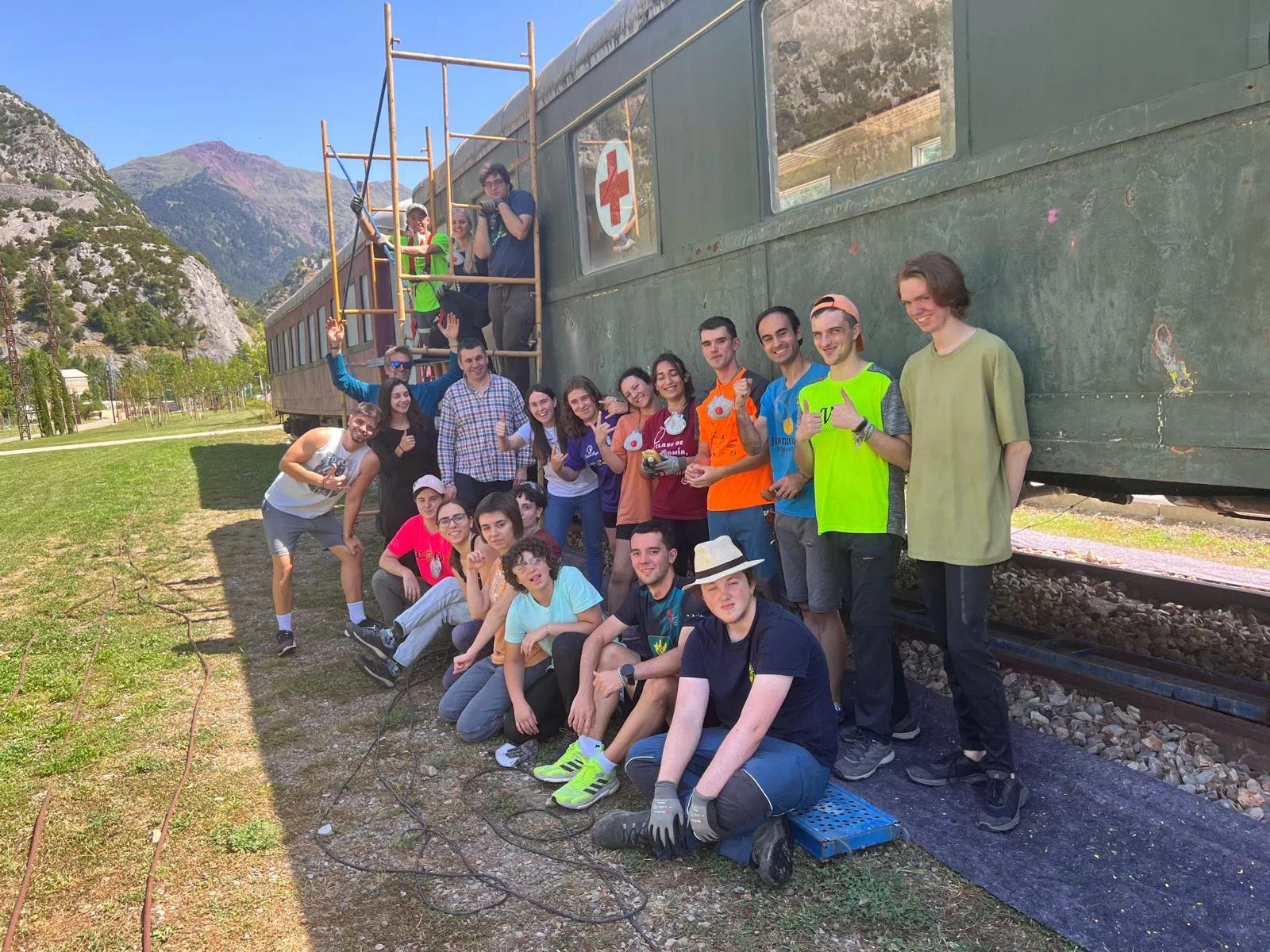 Campo de voluntariado internacional 'El tren de los peregrinos' de Canfranc.