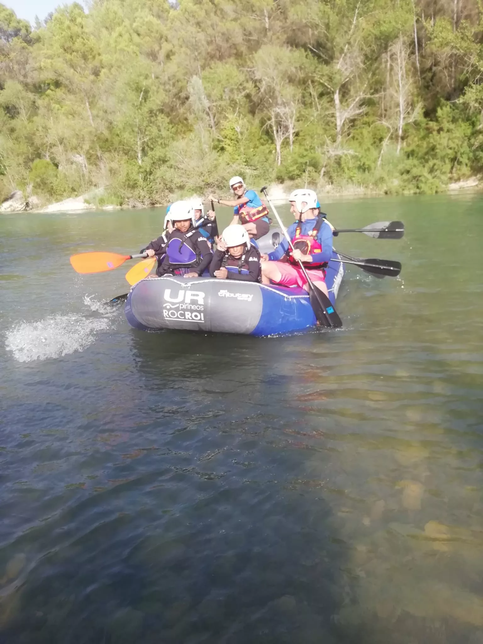 Jornada inolvidable en Ayerbe de las niñas y niños del programa Vacaciones en paz.