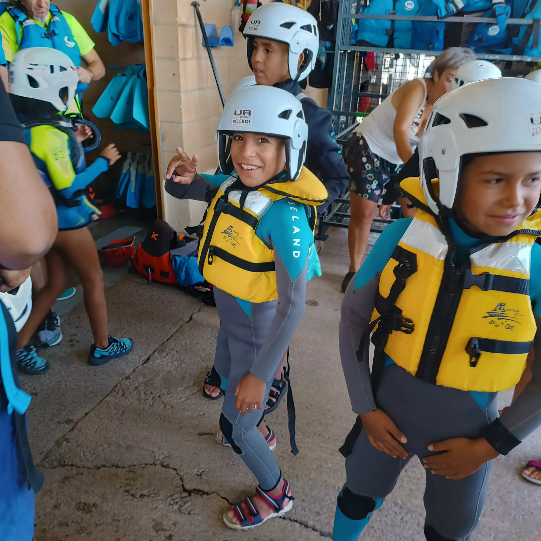 Jornada inolvidable en Ayerbe de las niñas y niños del programa Vacaciones en paz.