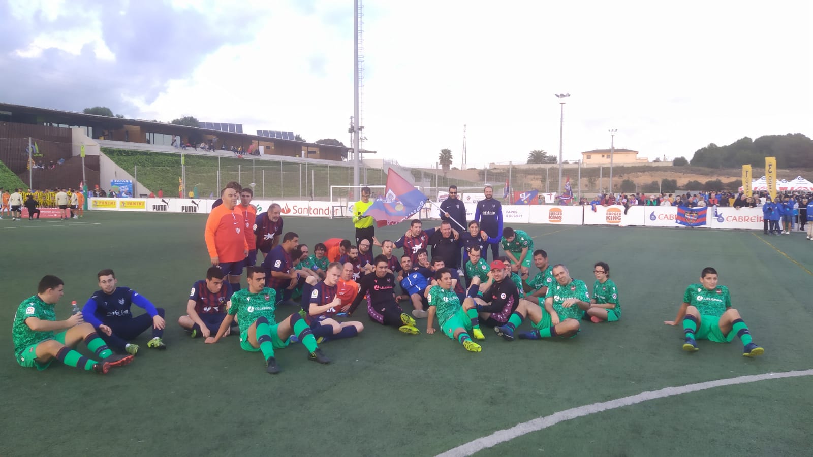 La SD Huesca Genuine participa en la apertura del torneo en Tarragona