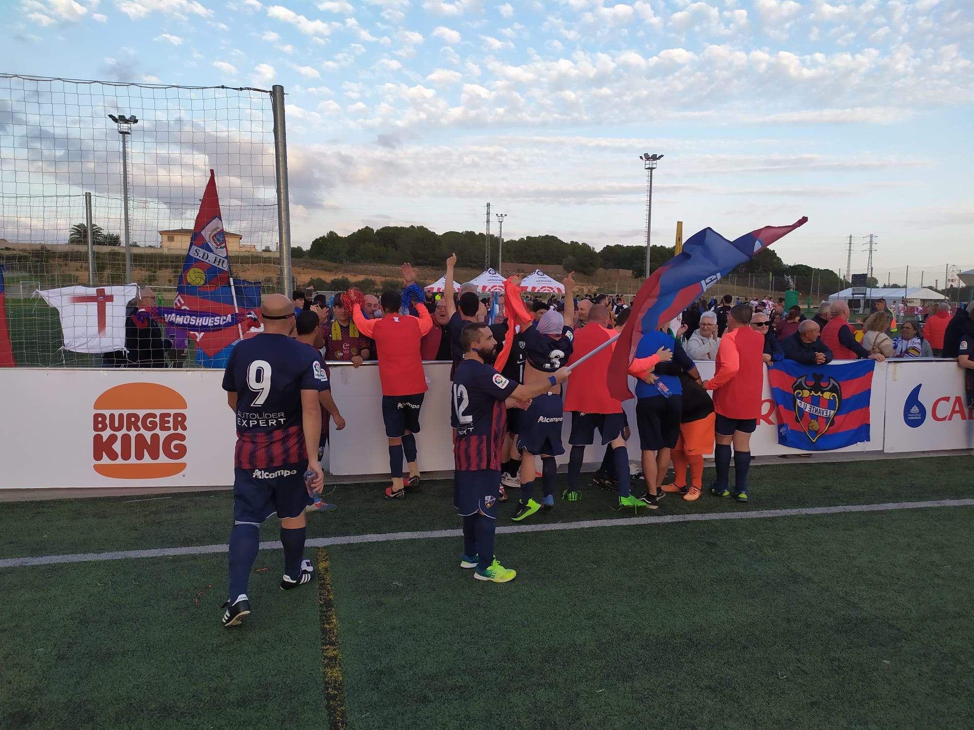 La SD Huesca Genuine participa en la apertura del torneo en Tarragona
