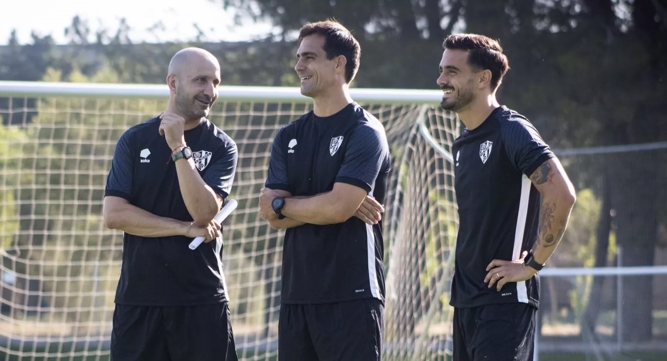 Joaquín Ponsa, Íñigo Ros y Javi Ros en el primer entrenamiento del filial en la BAF. 