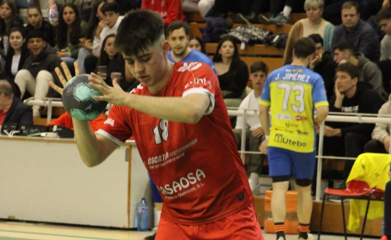 Ismael Gabás, jugador de Balonmano Huesca