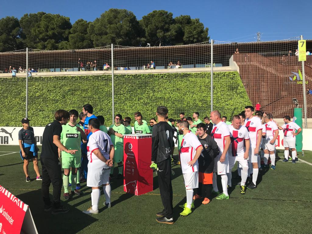La SD Huesca Genuine participa en la apertura del torneo en Tarragona