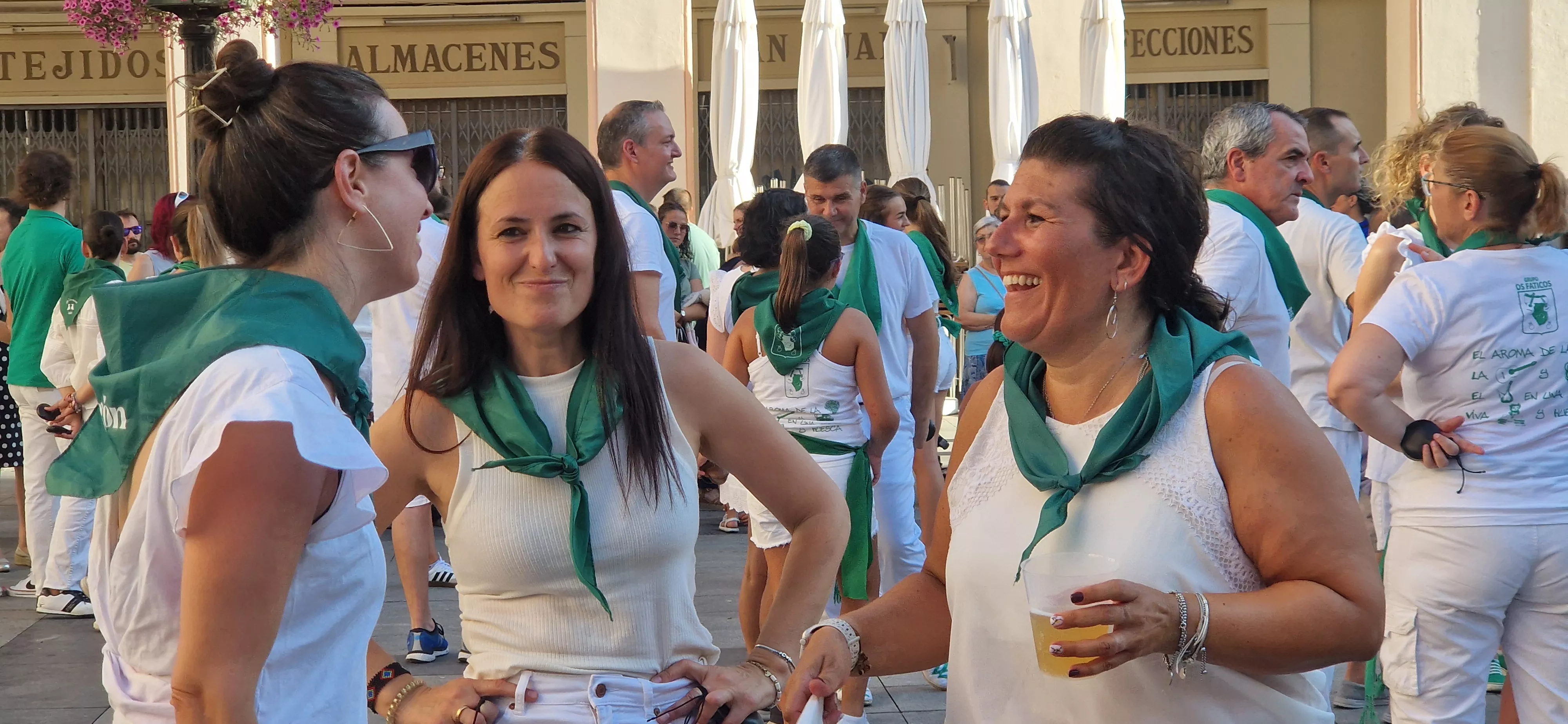 Baile de la Jota de San Lorenzo en la Plaza López Allué. Foto Myriam Martínez 