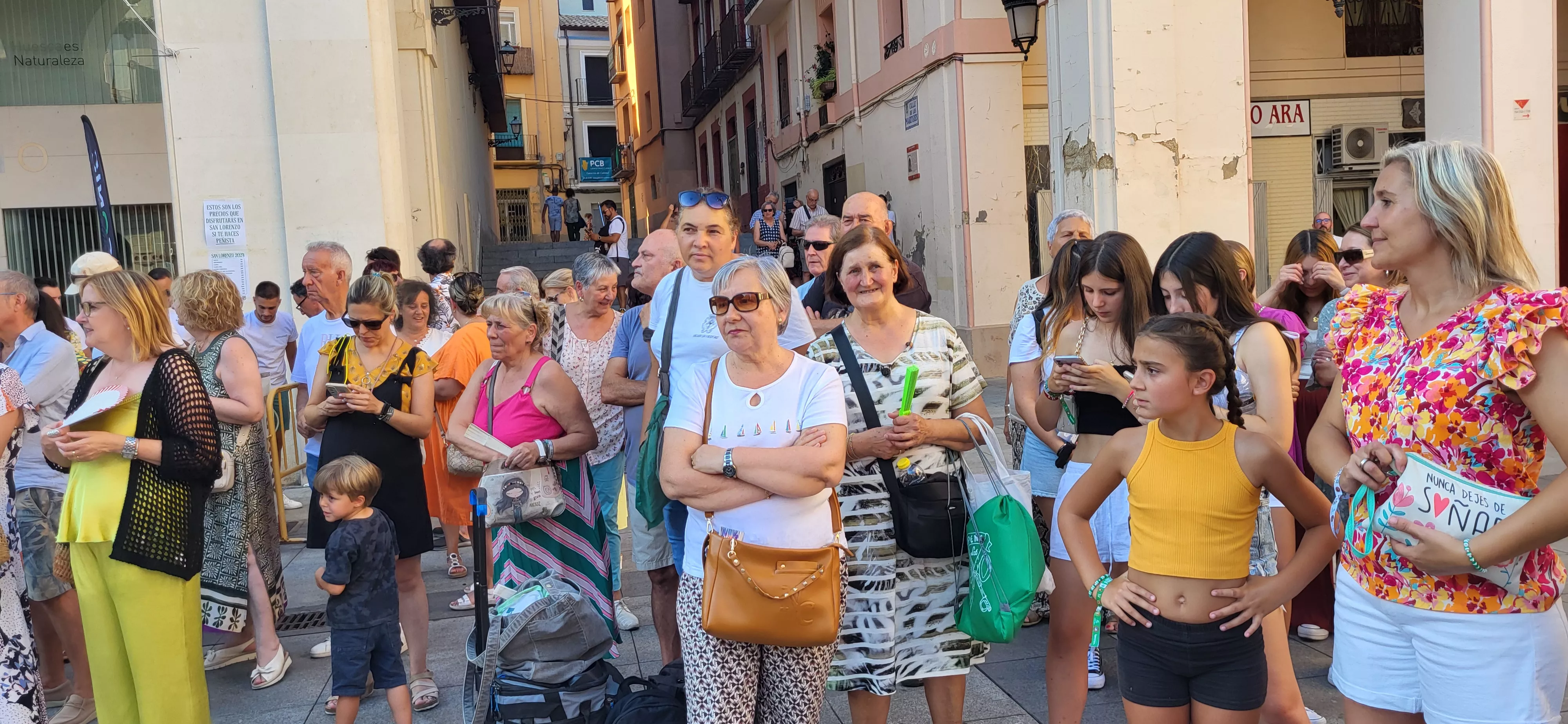 Baile de la Jota de San Lorenzo en la Plaza López Allué. Foto Mercedes Manterola