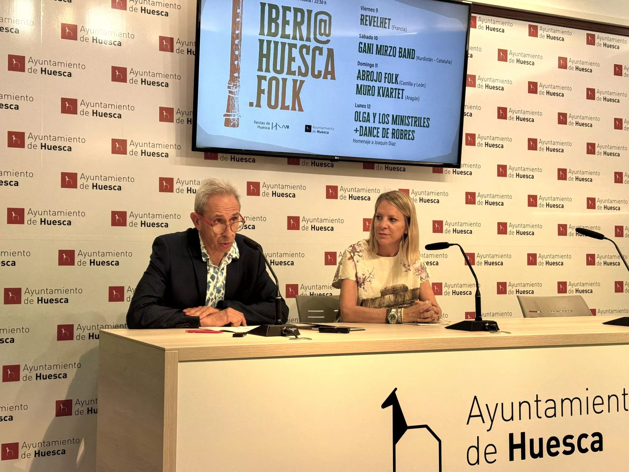 Salvador Cored y Nuria Mur Bescós en la rueda de prensa de presentación de Iberia Folk