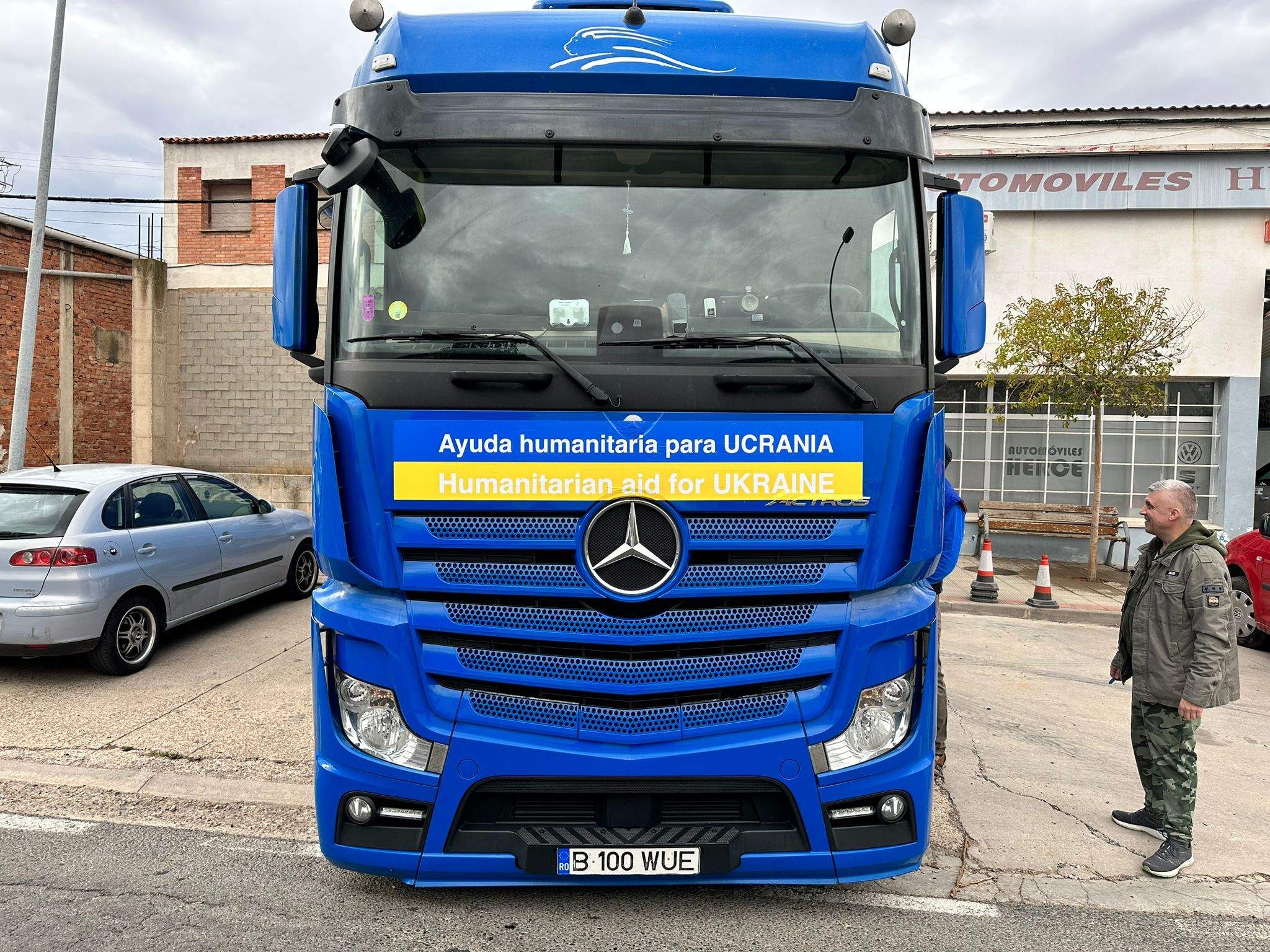 Camión con la ayuda humanitaria para Ucrania Camión con la ayuda humanitaria para Ucrania