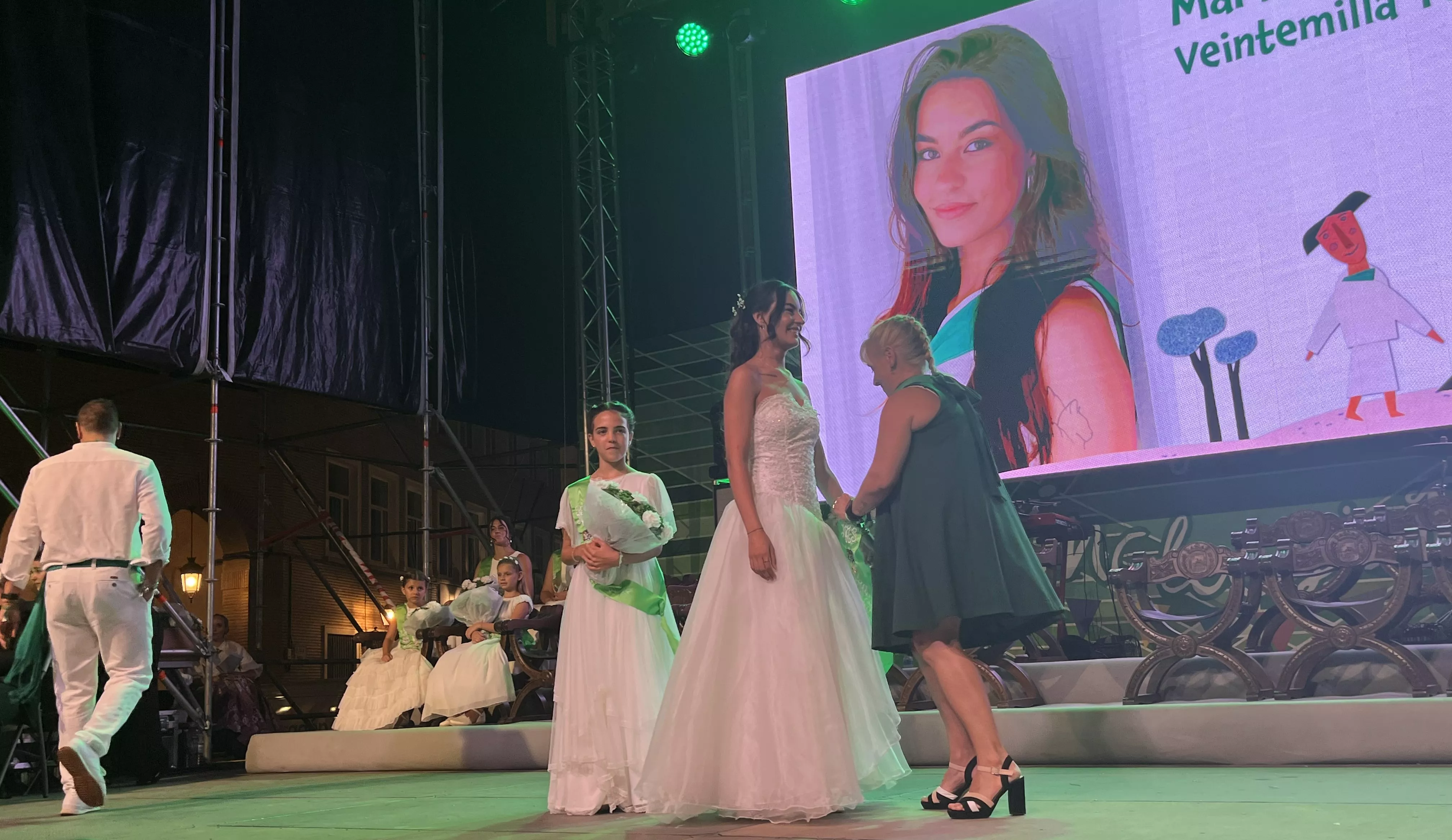 Acto de presentación de las mairalesas y mainate de Huesca 2024. Foto Mercedes Manterola