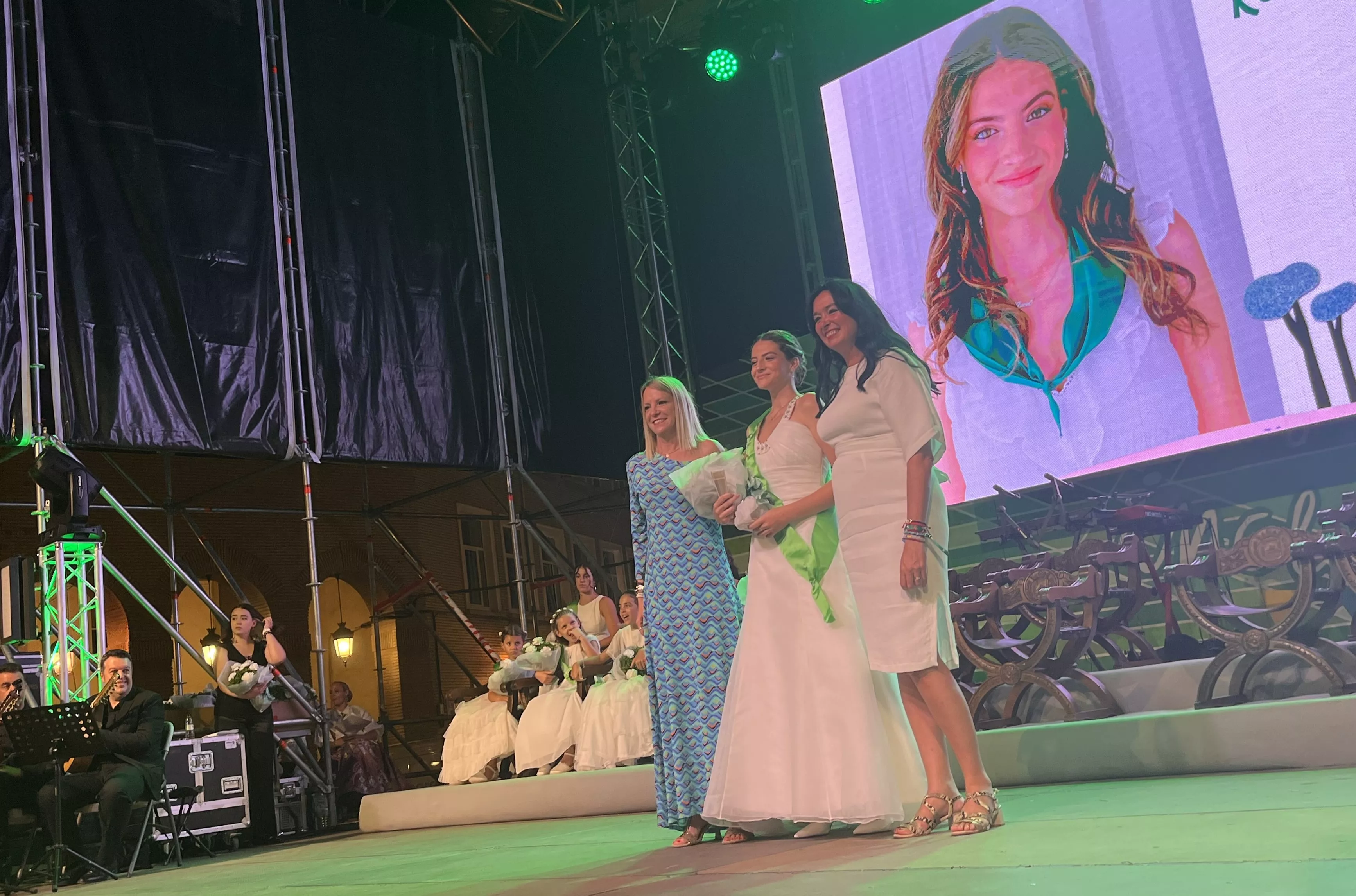 Acto de presentación de las mairalesas y mainate de Huesca 2024. Foto Mercedes Manterola