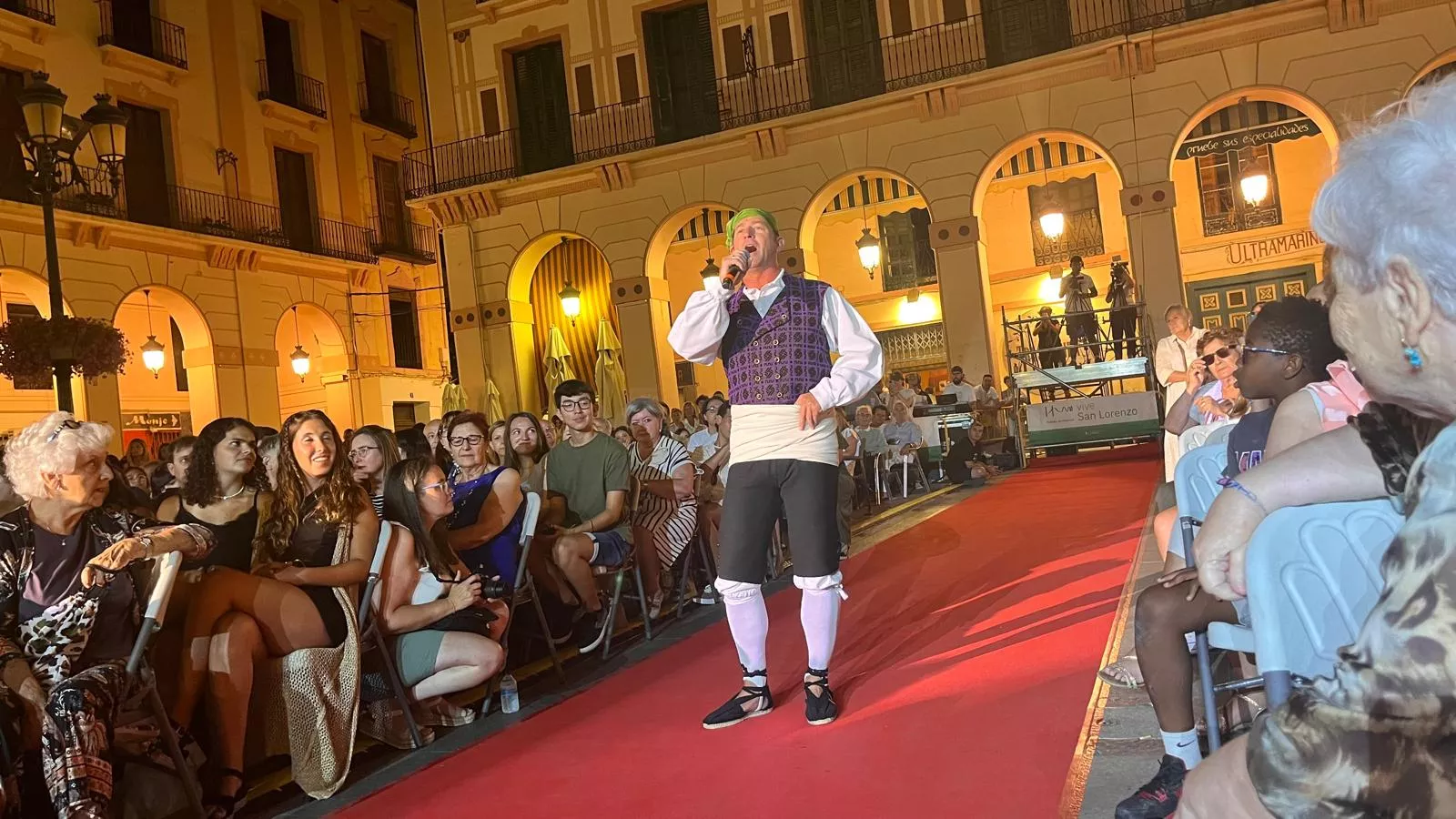 Acto de presentación de las mairalesas y mainate de Huesca 2024. Foto Mercedes Manterola