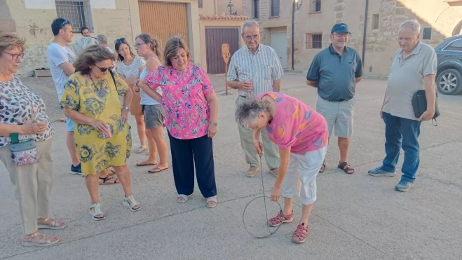 Juegos tradicionales en Panzano, aro. Juegos tradicionales en Panzano, aro.