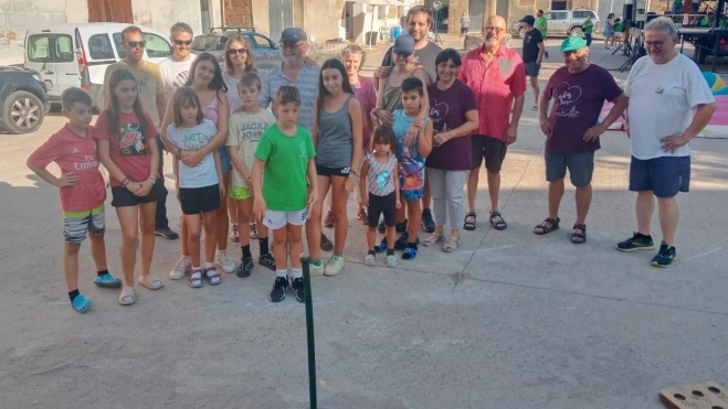 Juegos tradicionales en Panzano, anillas. Juegos tradicionales en Panzano, anillas.