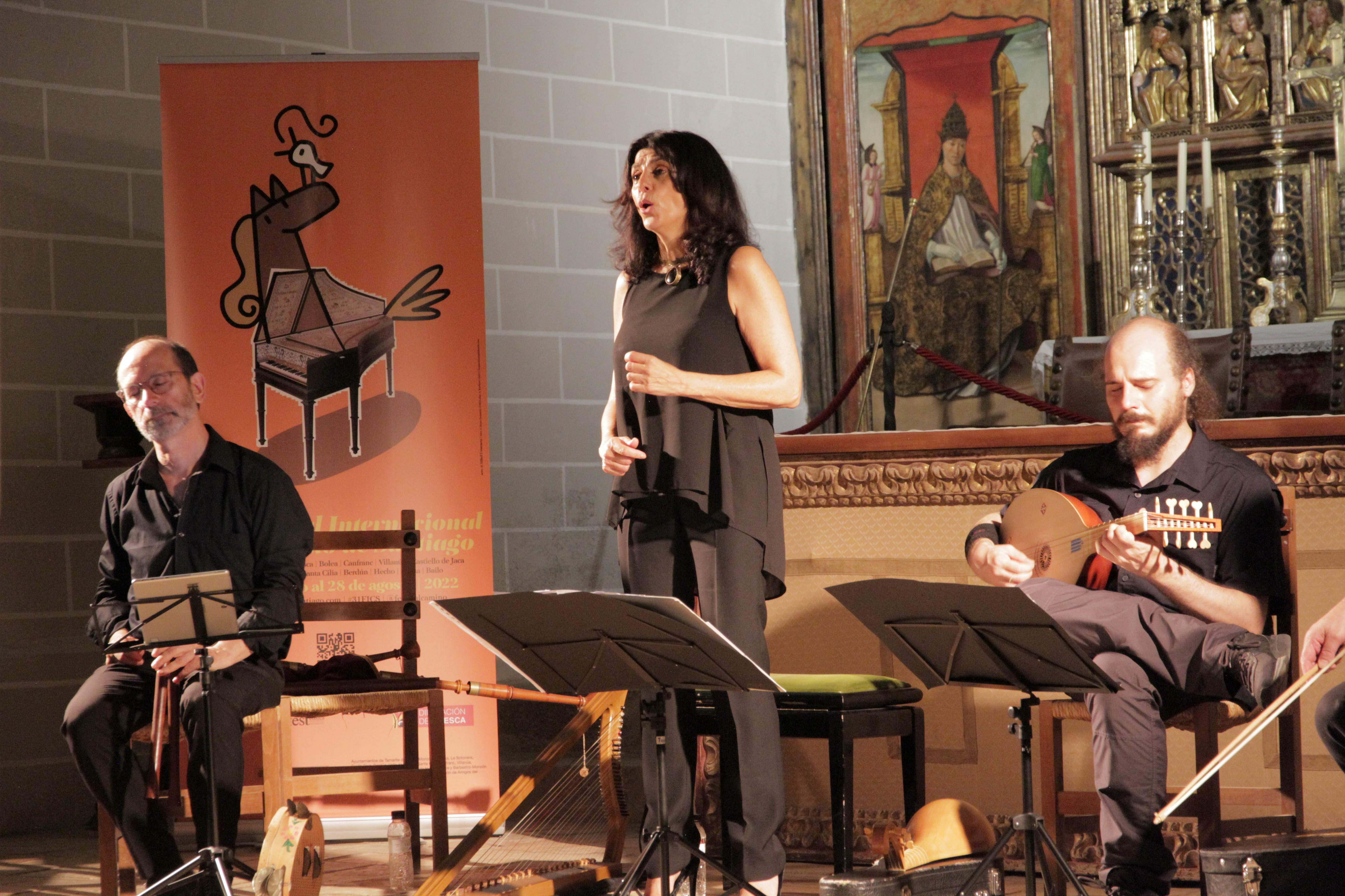 Micrologus. De’ poni amor a me en su actuación el pasado domingo en Bolea.