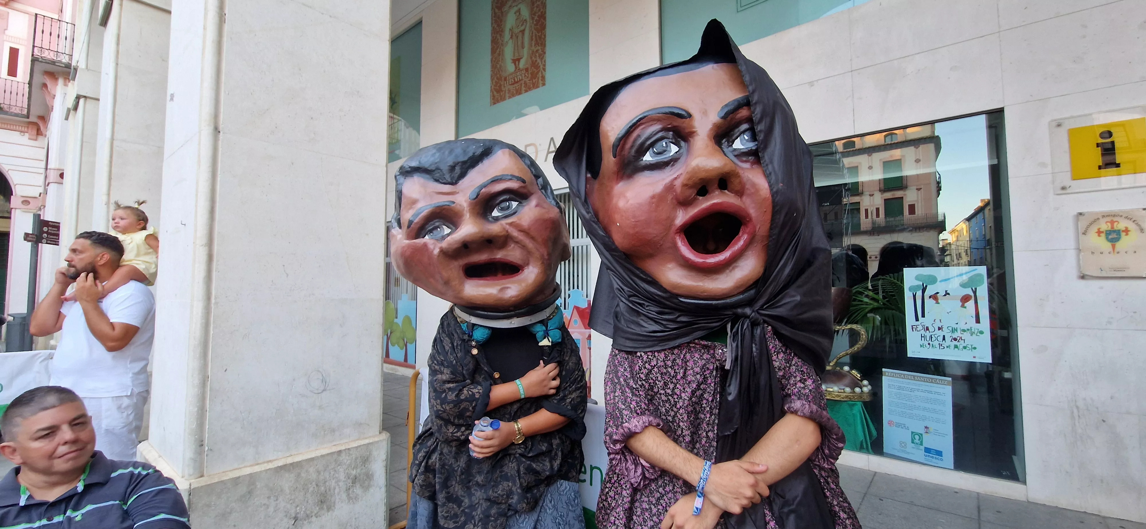 Ensayo general de la Comparsa de gigantes, cabezudos y caballicos de Huesca. Foto Myriam Martínez 