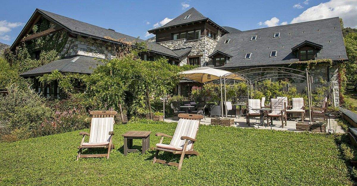 Hotel de Benasque a la venta en el portal Idealista