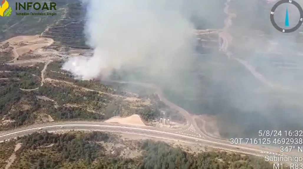 Se declara un incendio en el municipio de Caldearenas, junto a la A-23. Se declara un incendio en el municipio de Caldearenas, junto a la A-23.