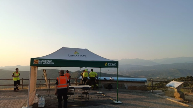 Puesto de Mando Avanzado del Infoar en la zona del incendio de Caldearenas. Puesto de Mando Avanzado del Infoar en la zona del incendio de Caldearenas.