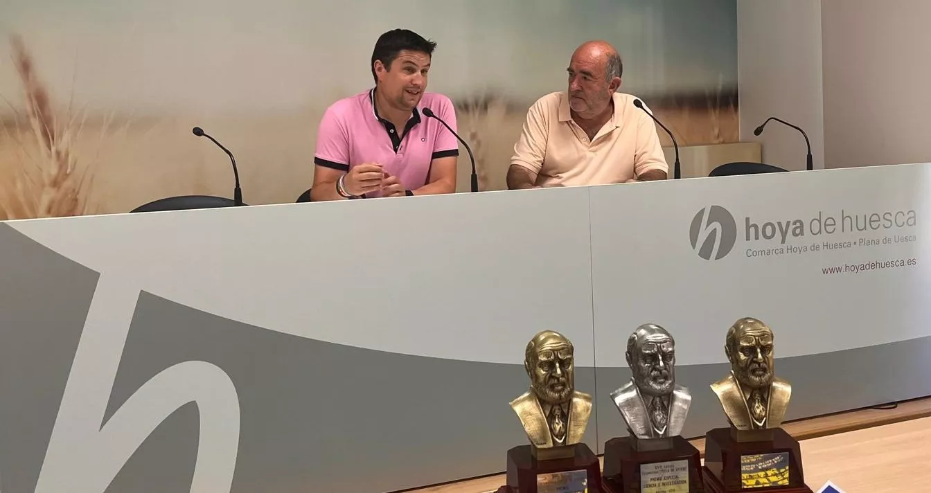 Antonio Biescas y Alejandro Salcedo han presentado el Festival Internacional de Cortometrajes Villa de Ayerbe. Foto Mercedes Manterola Antonio Biescas y Alejandro Salcedo han presentado el Festival Internacional de Cortometrajes Villa de Ayerbe. Foto Mercedes Manterola