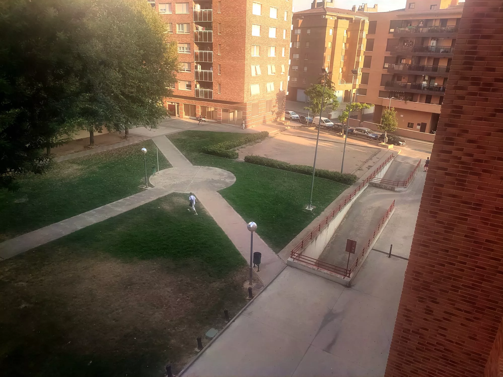 Preocupación y malestar en el Pasaje Almériz.