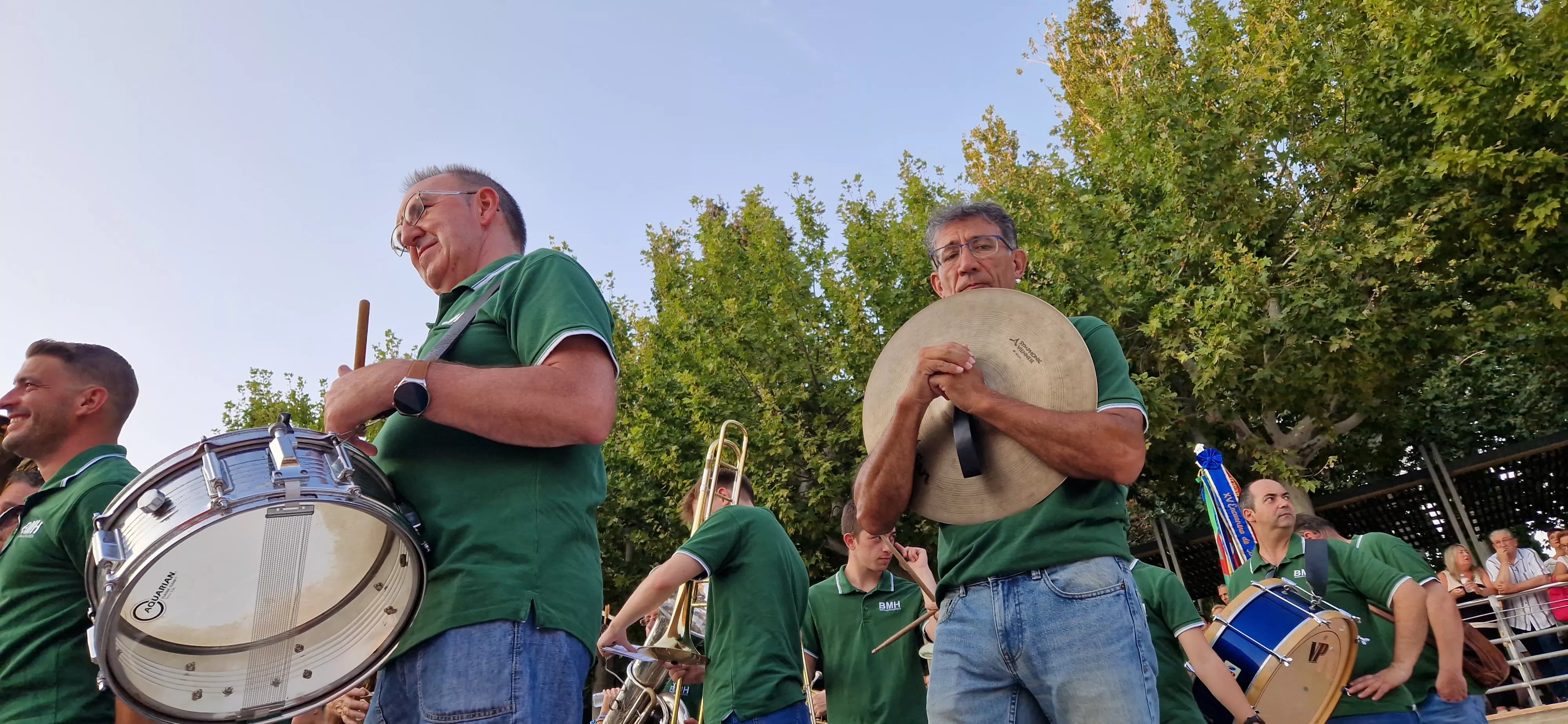 Ensayo general de los Danzantes y la Banda de Música de Huesca. Foto Myriam Martínez
