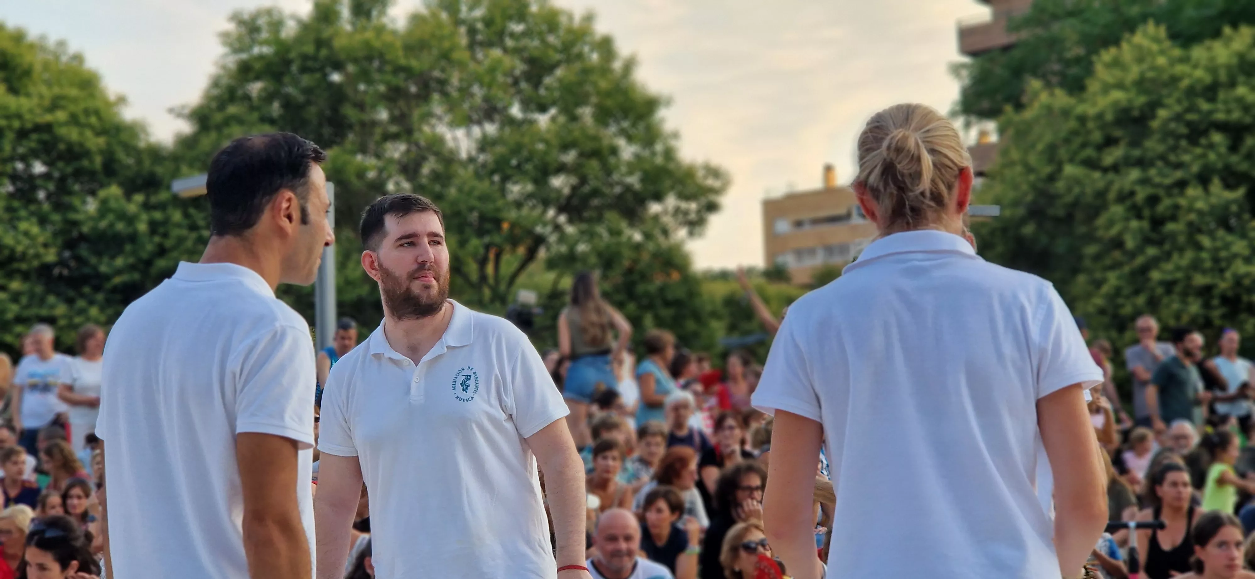 Ensayo general de los Danzantes y la Banda de Música de Huesca. Foto Myriam Martínez