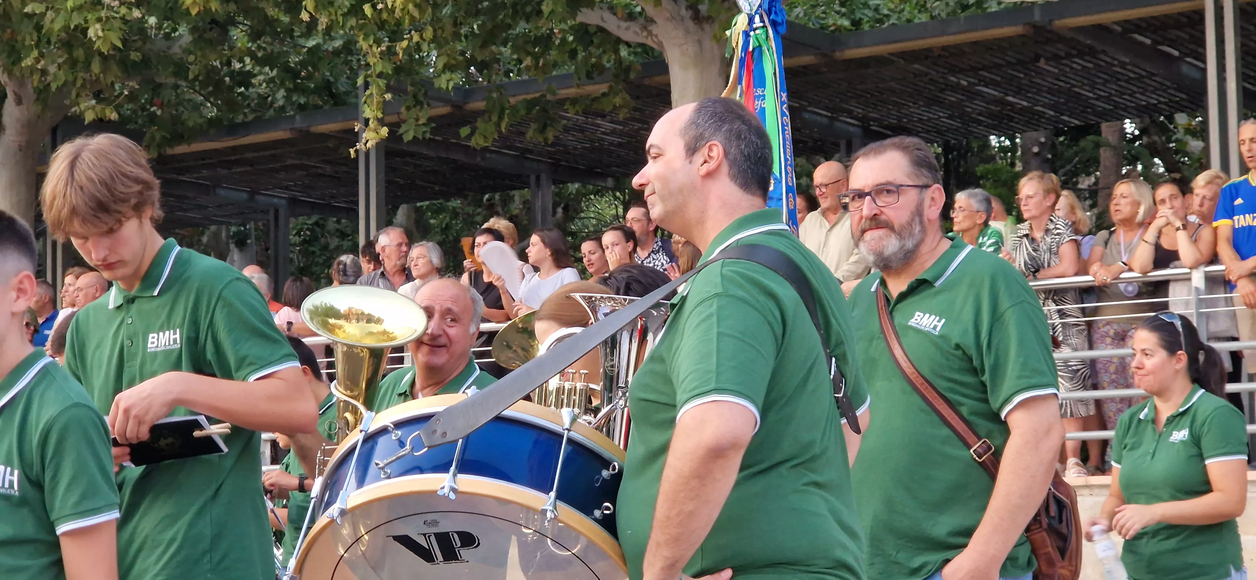 Ensayo general de los Danzantes y la Banda de Música de Huesca. Foto Myriam Martínez