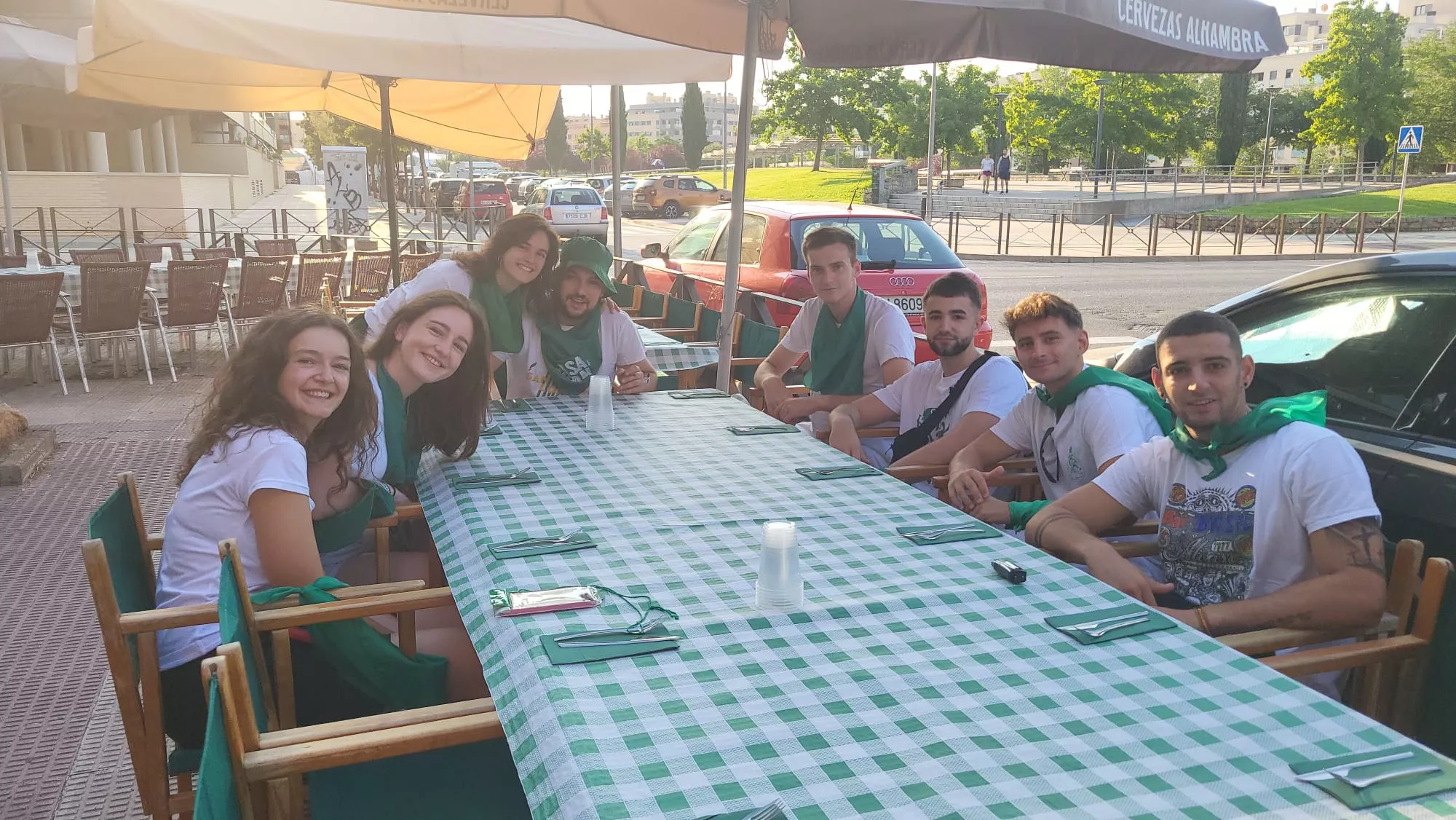 Almuerzos en la mañana del arranque de las fiestas de San Lorenzo