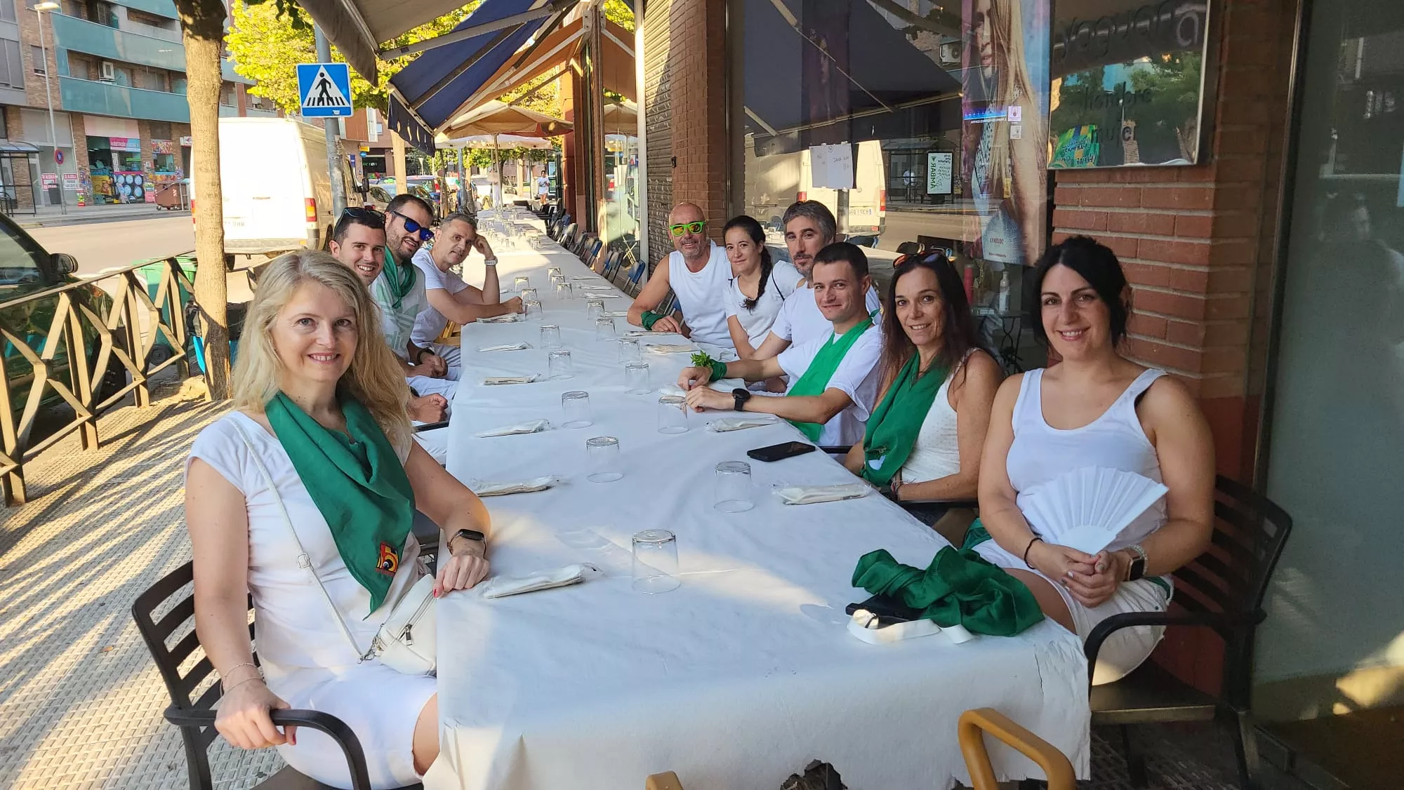 Almuerzos en la mañana del arranque de las fiestas de San Lorenzo