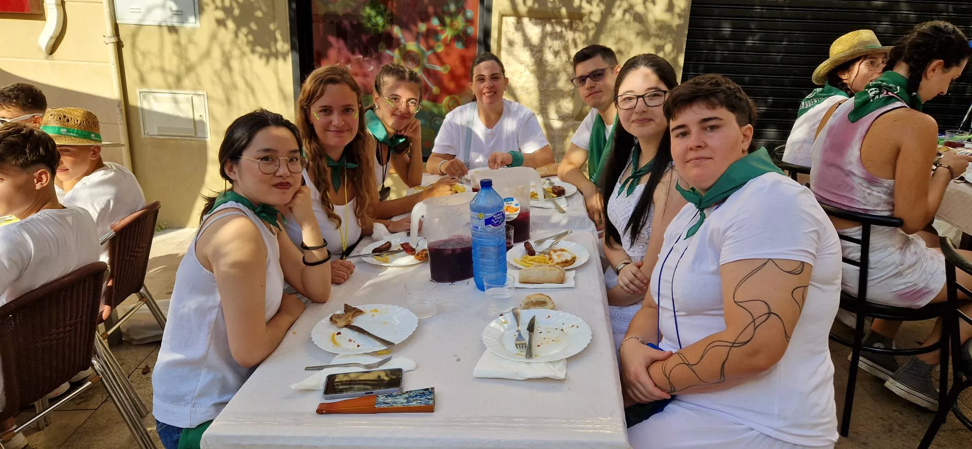 Almuerzos en la mañana del arranque de las fiestas de San Lorenzo