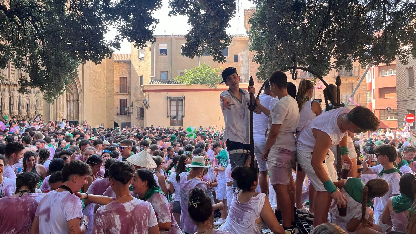 Cohete anunciador de las fiestas de San Lorenzo 2024.