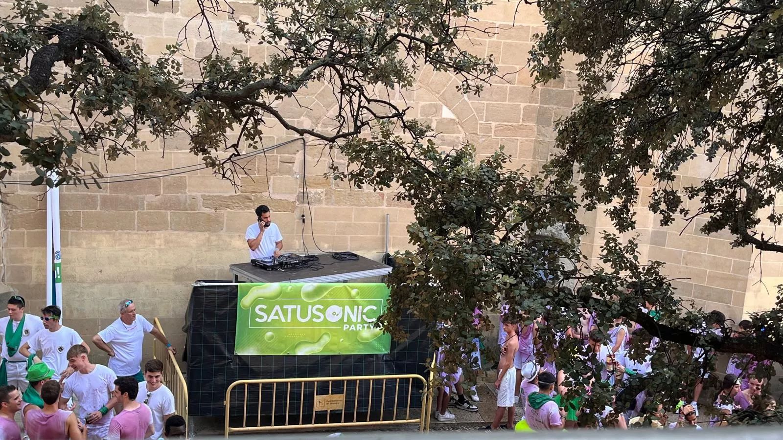 Cohete anunciador de las fiestas de San Lorenzo 2024.