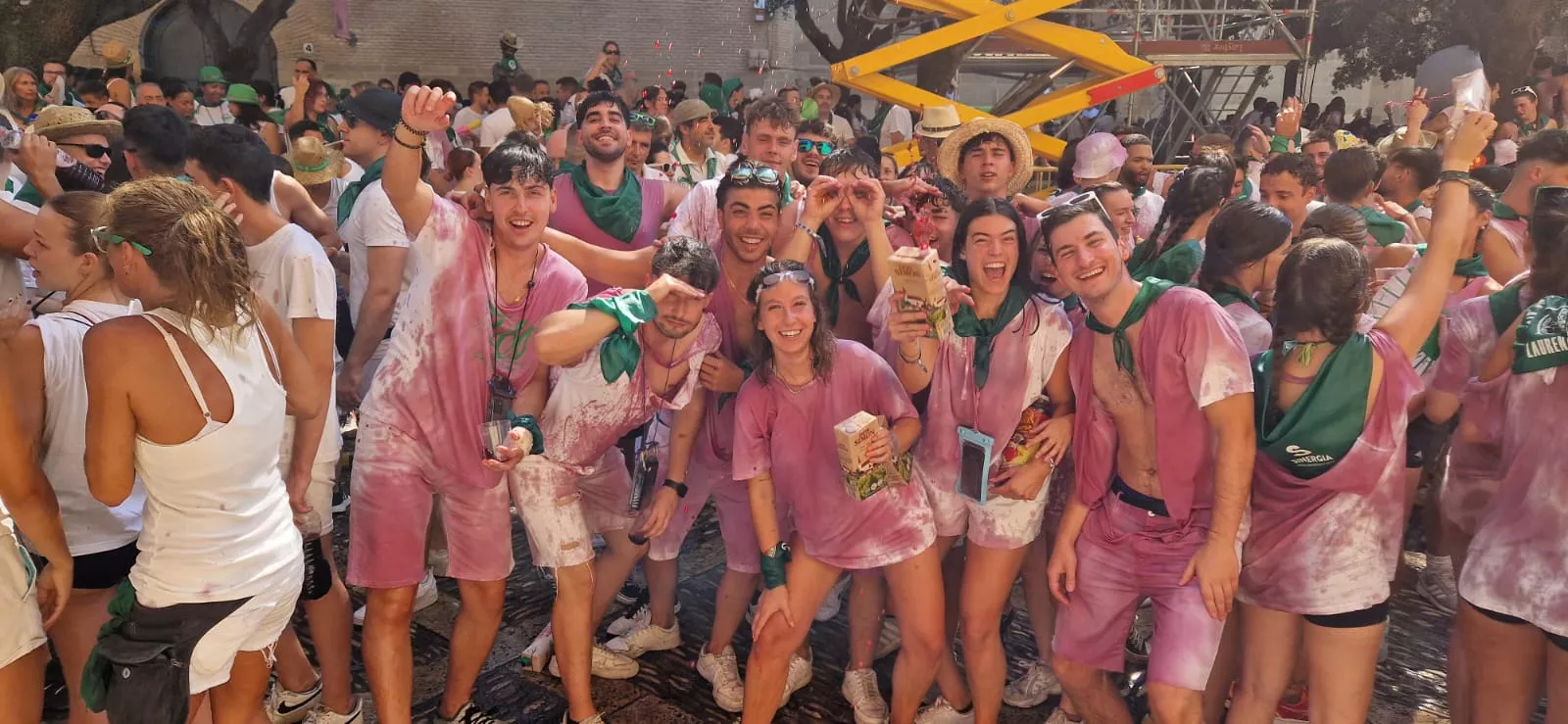 Plaza de la Catedral por el cohete de San Lorenzo