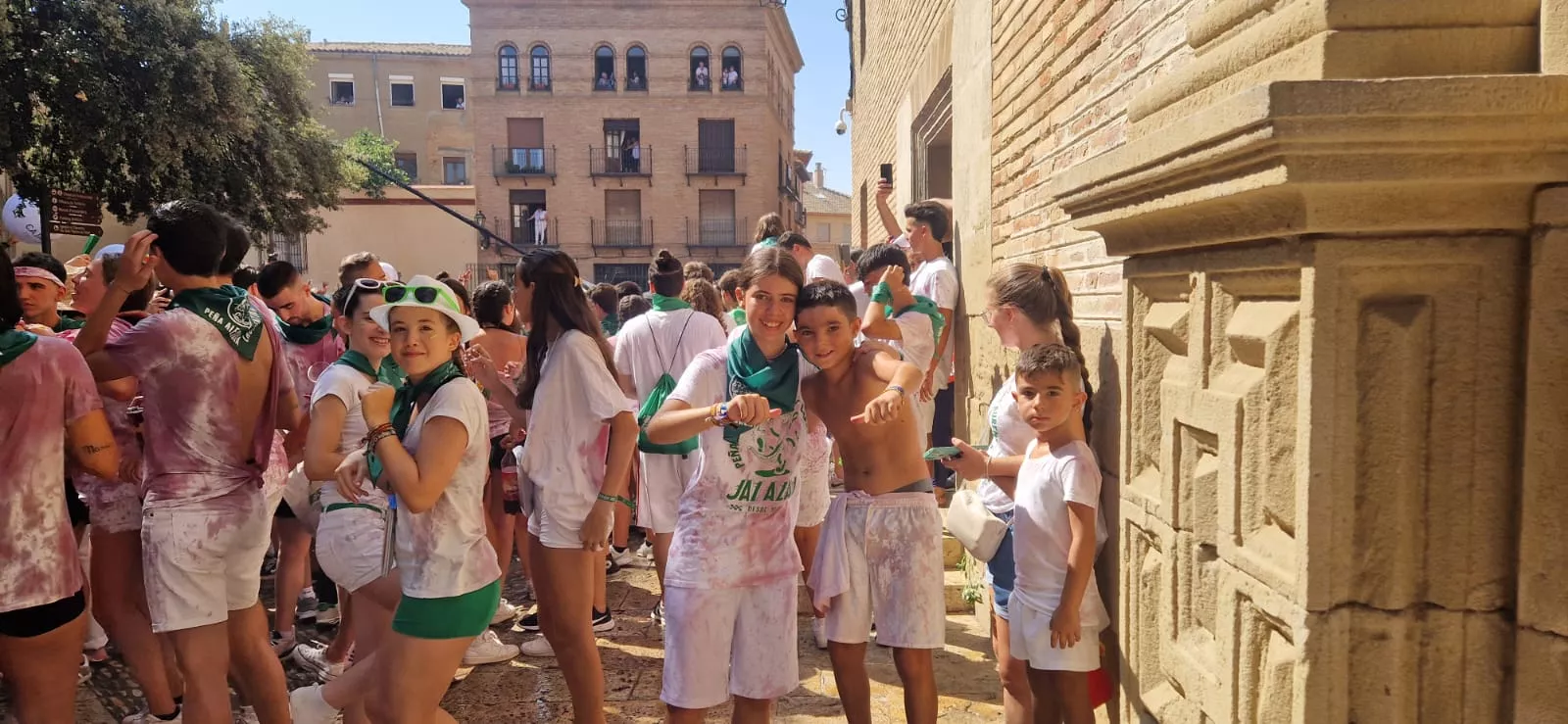 Plaza de la Catedral por el cohete de San Lorenzo