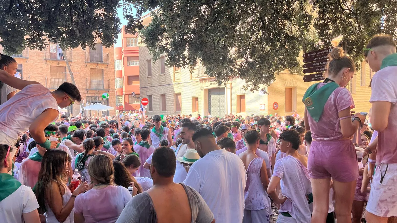Plaza de la Catedral por el cohete de San Lorenzo
