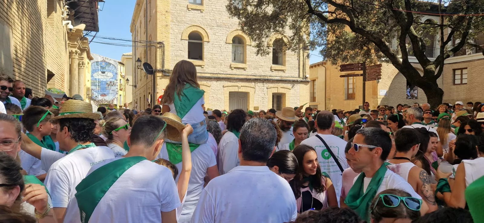 Plaza de la Catedral por el cohete de San Lorenzo