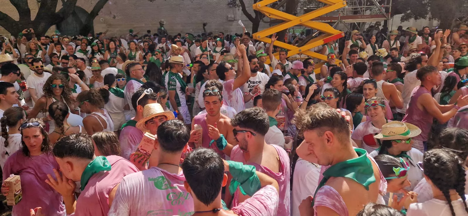 Cohete anunciador de las fiestas de San Lorenzo 2024.