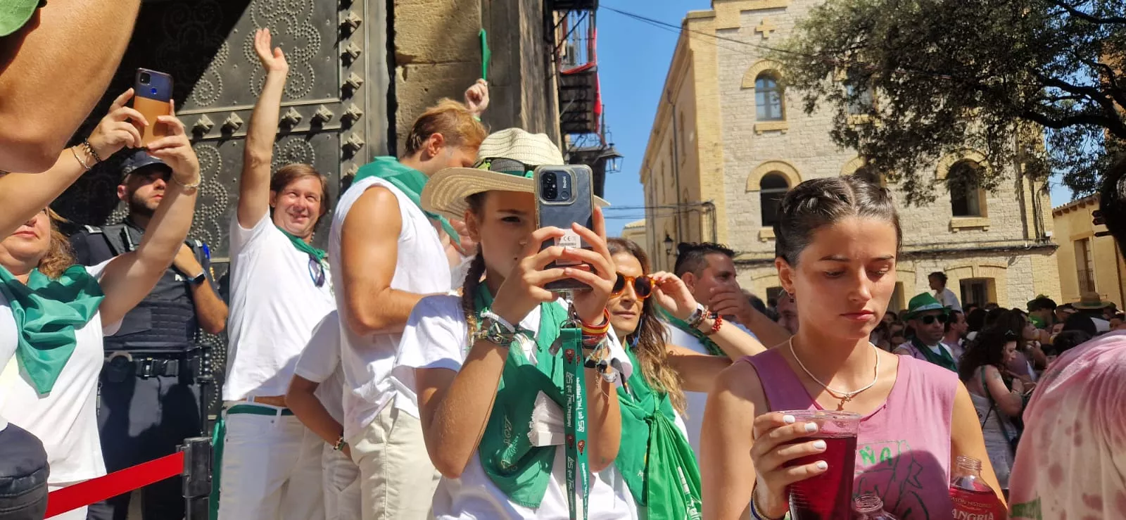 Plaza de la Catedral por el cohete de San Lorenzo