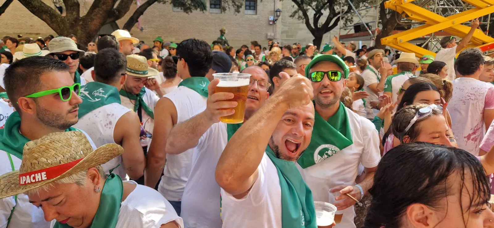 Plaza de la Catedral por el cohete de San Lorenzo