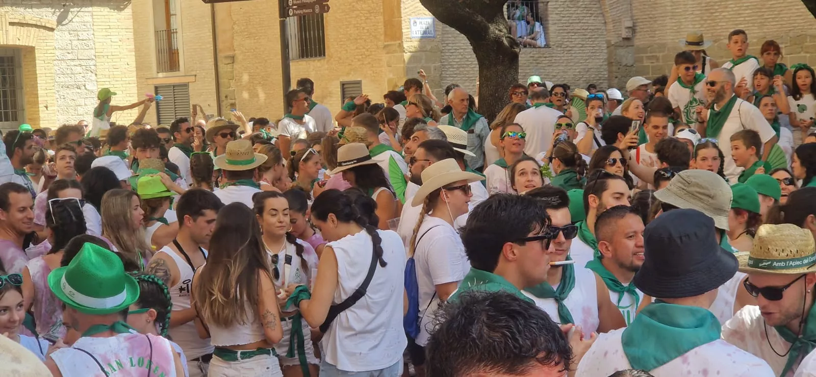 Plaza de la Catedral por el cohete de San Lorenzo