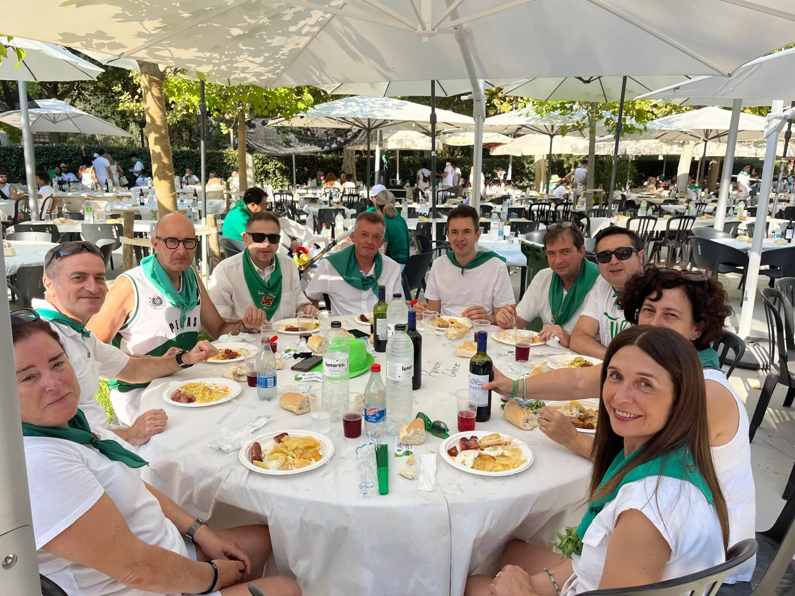 Almuerzos en la mañana del arranque de las fiestas de San Lorenzo