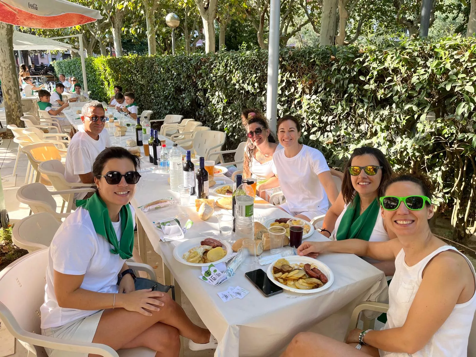 Almuerzos en la mañana del arranque de las fiestas de San Lorenzo