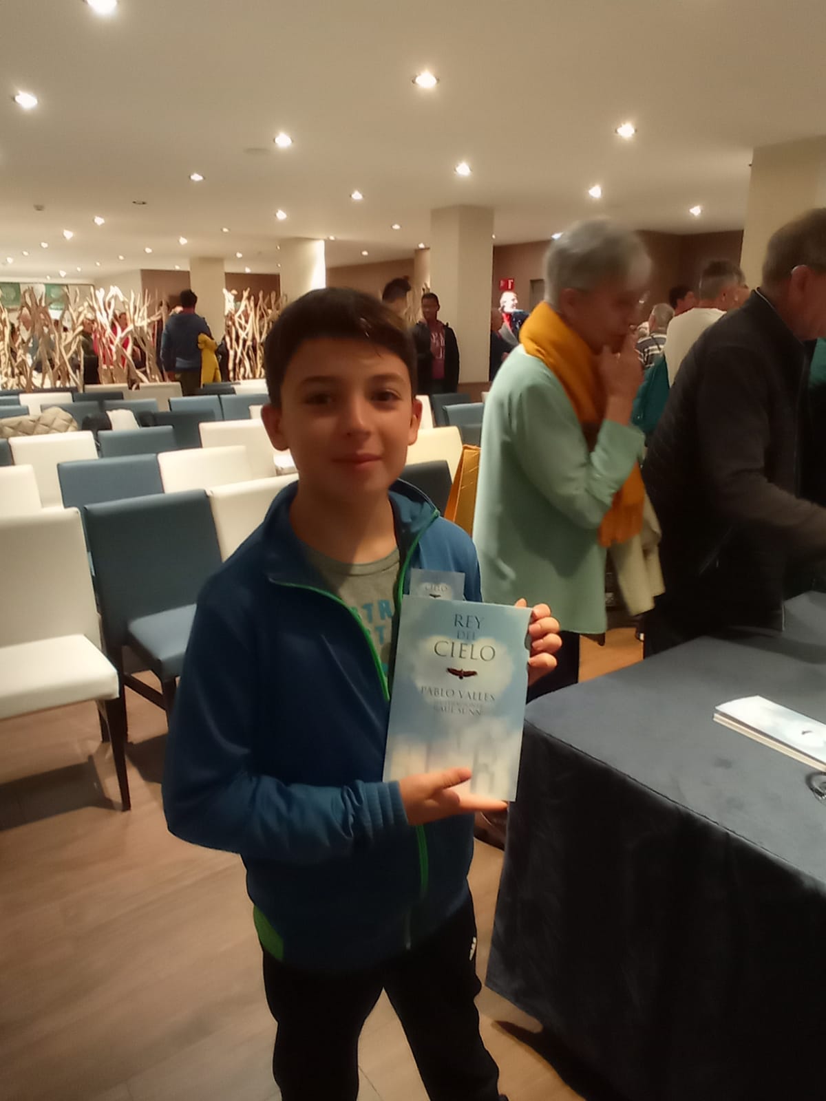 Presentación y firmas de Rey del Cielo de Pablo Vallés y Raúl Sunn.