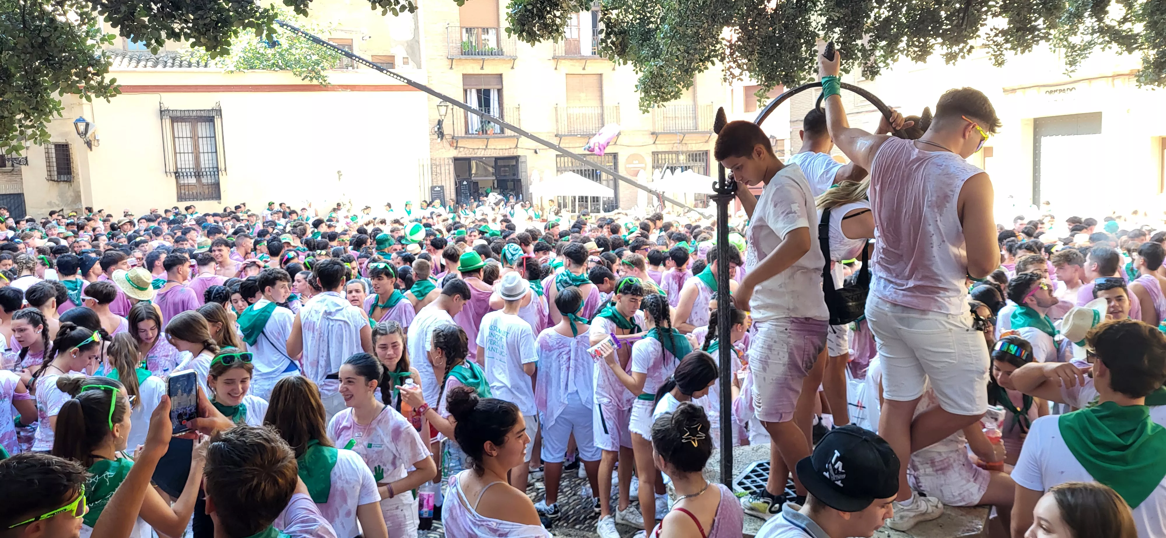 Cohete anunciador de las fiestas de San Lorenzo 2024.