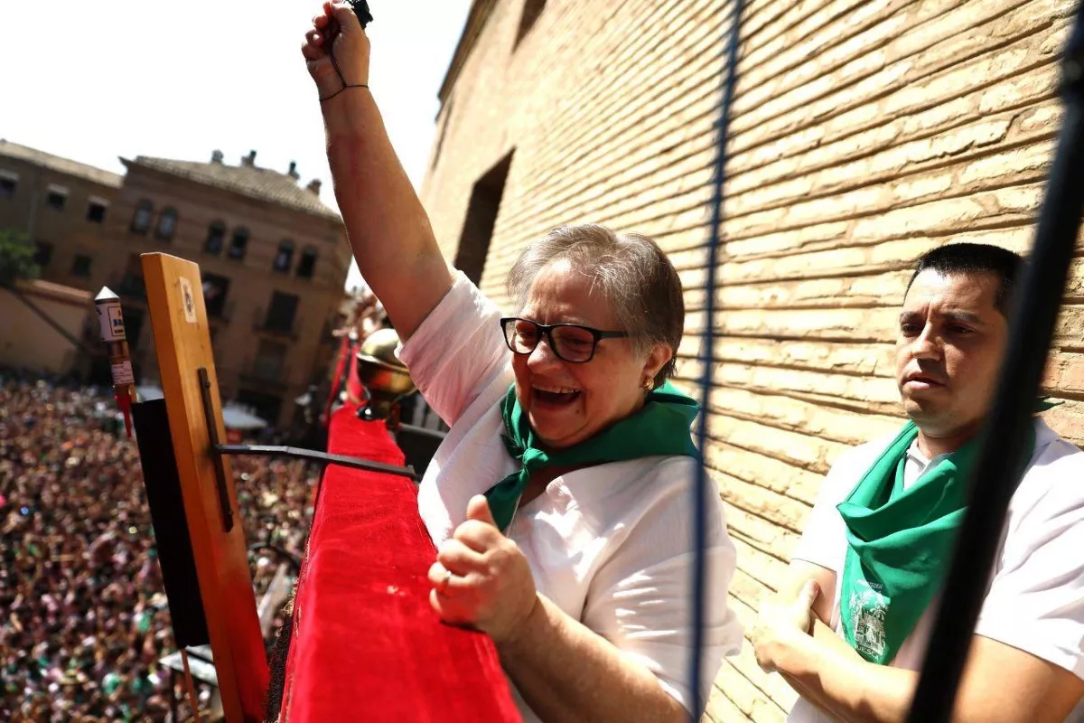 Cohete anunciador de las fiestas de San Lorenzo 2024.