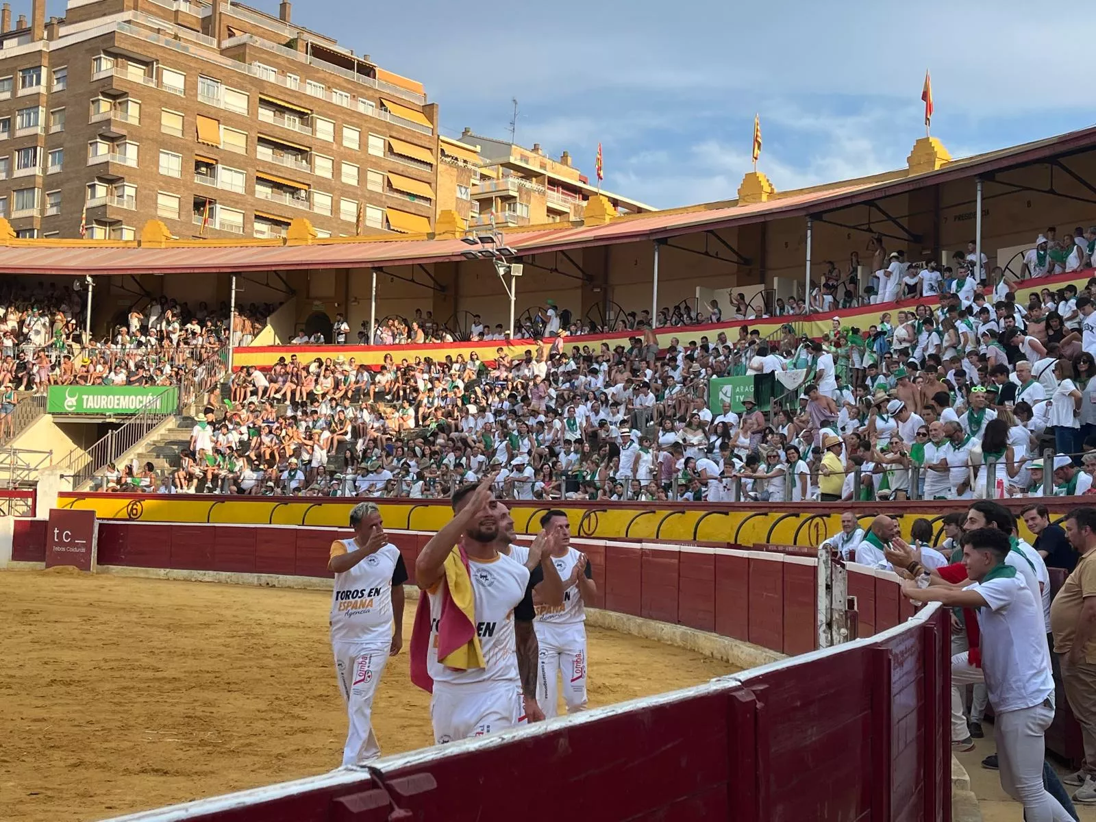 Imágenes de la becerrada de las peñas y Casta Aragonesa. Foto: Adrián Mora