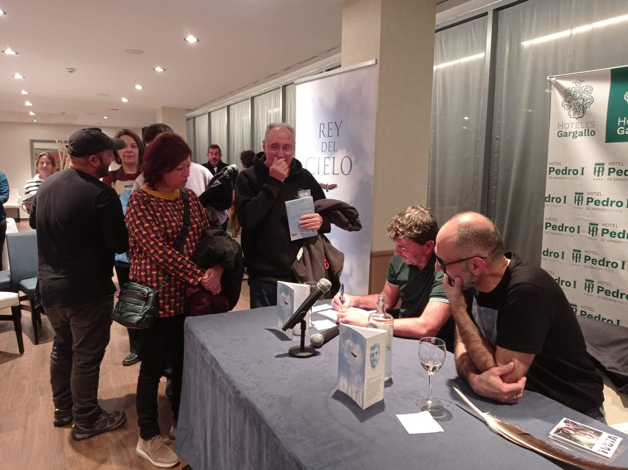 Presentación y firmas de Rey del Cielo de Pablo Vallés y Raúl Sunn.
