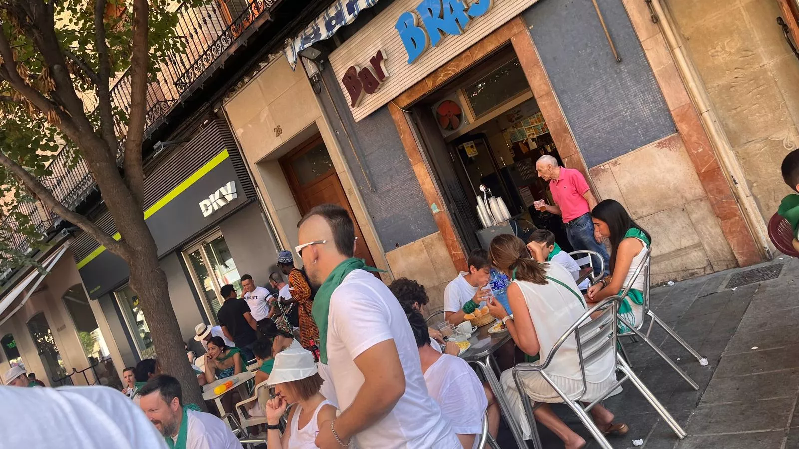 Almuerzos en la mañana del arranque de las fiestas de San Lorenzo